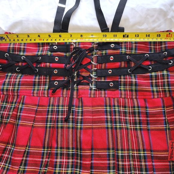 TRIPP NYC VINTAGE GOTH PUNK RED PLAID PLEATED MINI SKIRT SIZE LARGE IS USED - Picture 9 of 9